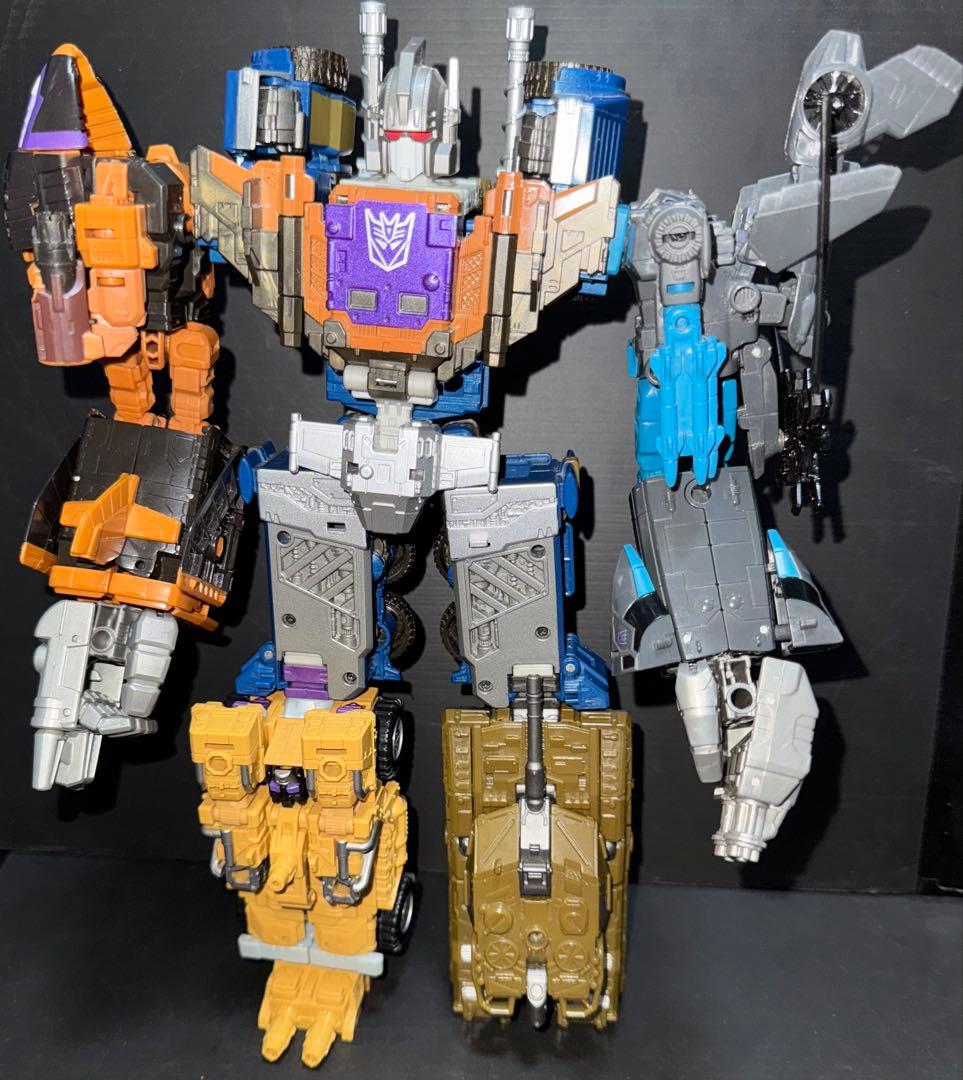 マ*ク様 トランスフォーマー ユナイトウォリアーズ ブルーティカス