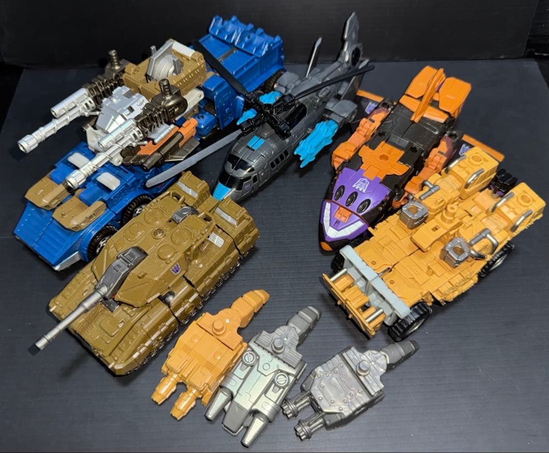 マ*ク様 トランスフォーマー ユナイトウォリアーズ ブルーティカス