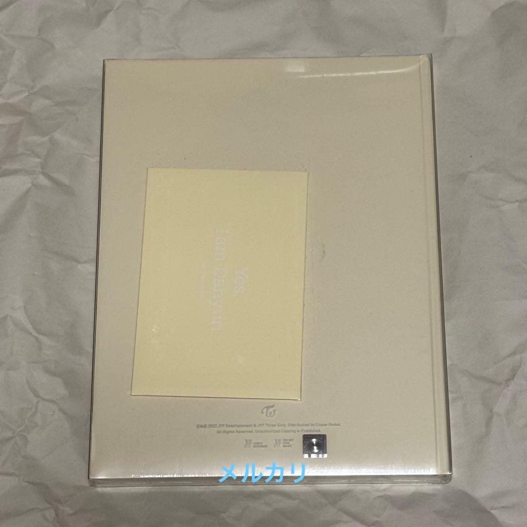 d*7様 ダヒョン Yes, I am Dahyun. Beige 写真集 TW