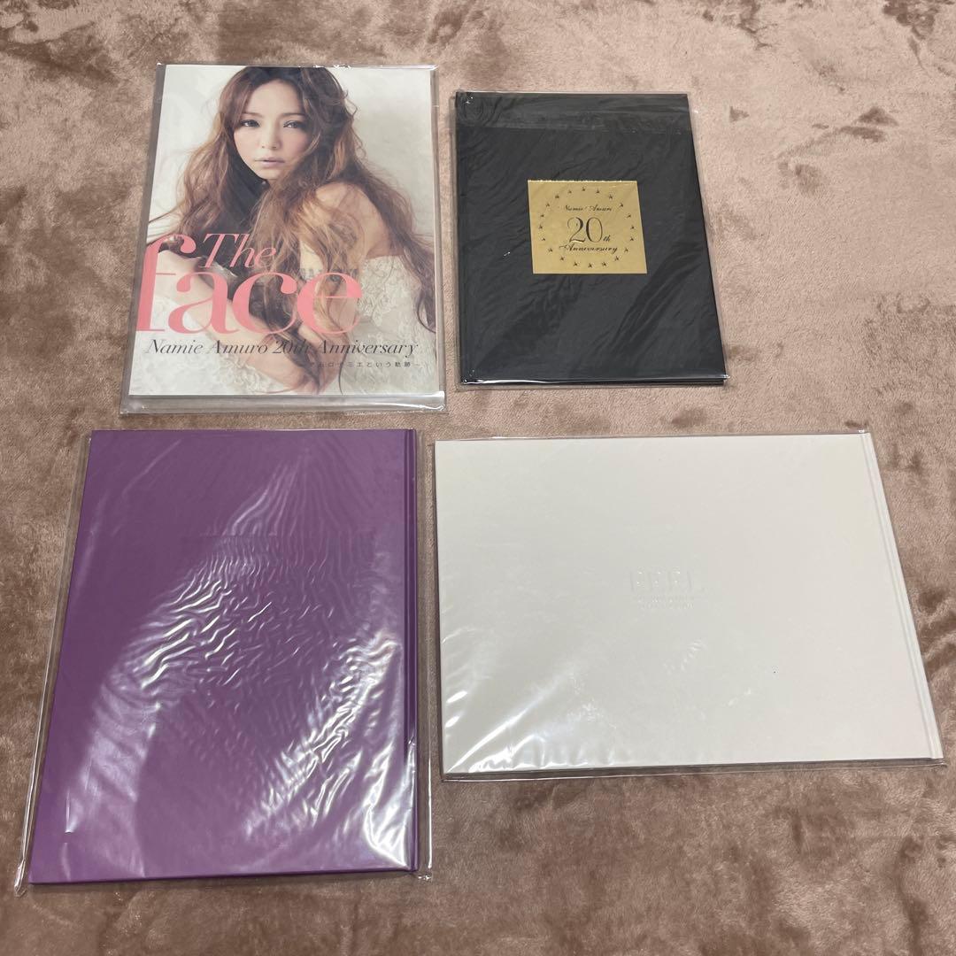 安室奈美恵　パンフレットや書籍18冊、パス、2014銀テ3本、2019LIVE羽