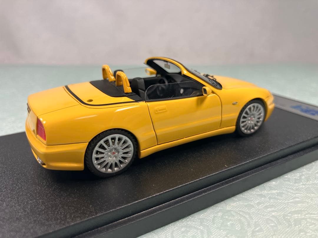 BBR マセラティ　4200 スパイダー2001年　イエロー
