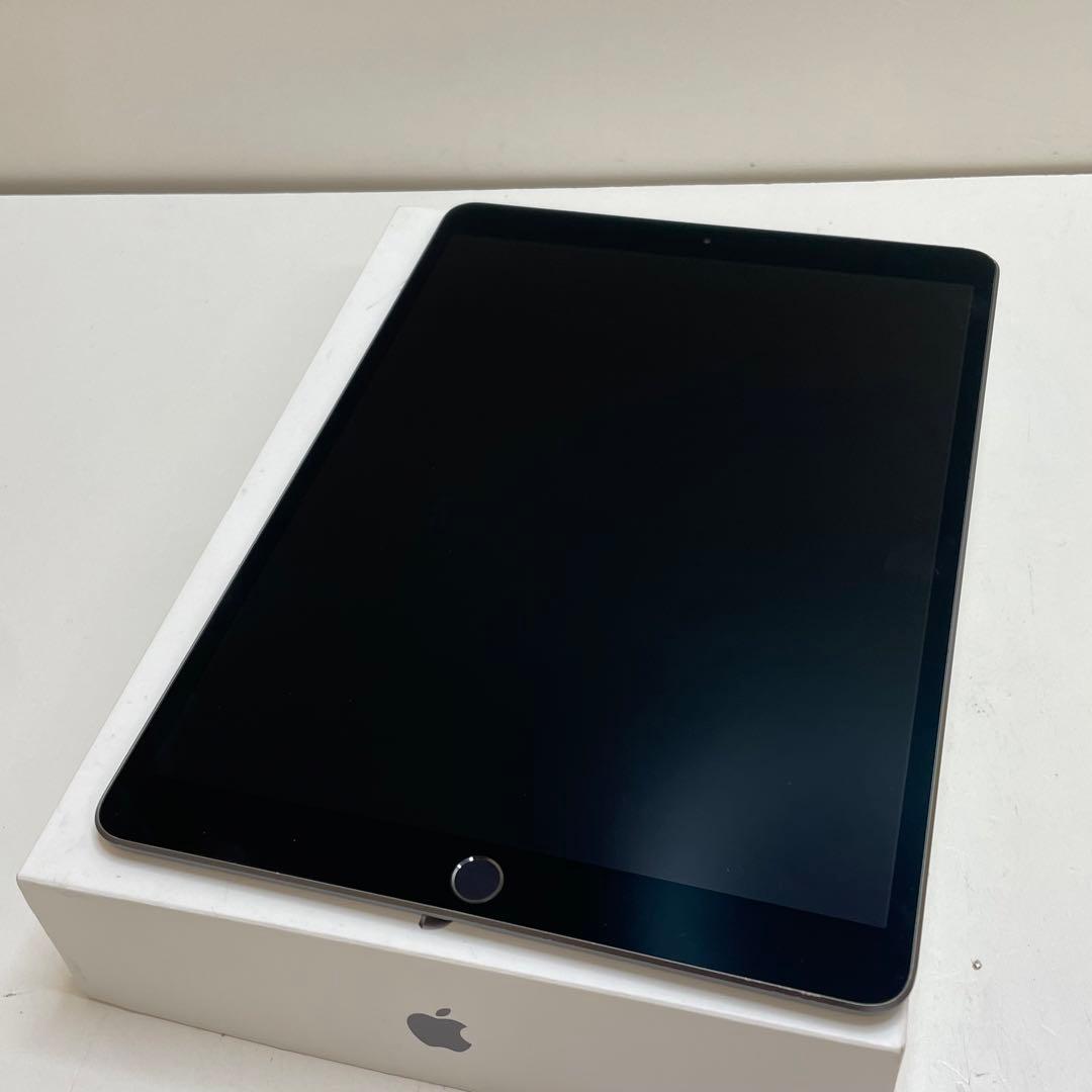 iPad Air 第3世代 64GB Wi-Fi + Cellular 87%