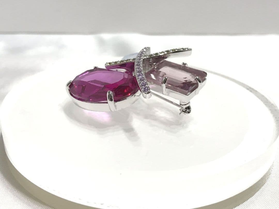 美品 ■ スワロフスキー Swarovski ■ クリスタル ブローチ ■ 高級