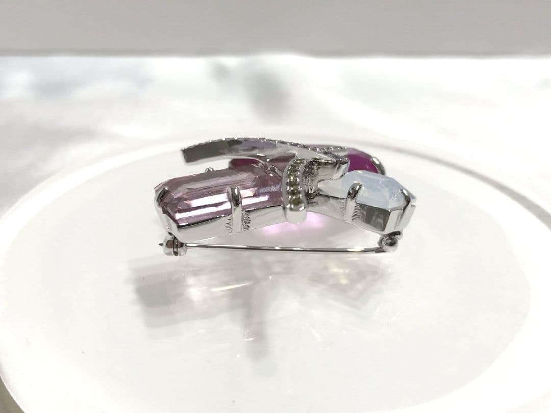 美品 ■ スワロフスキー Swarovski ■ クリスタル ブローチ ■ 高級