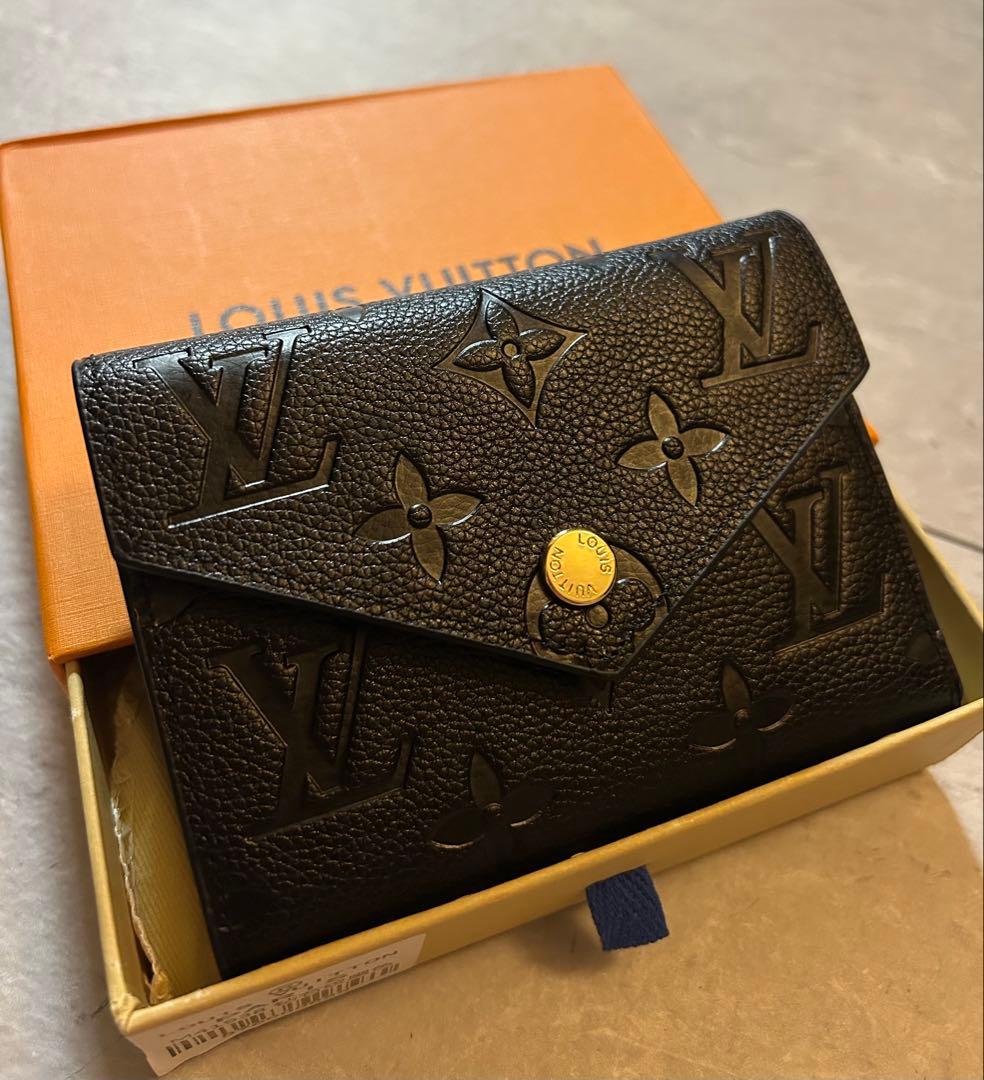 LOUIS VUITTON ポルトフォイユ・ゾエ 三つ折り財布