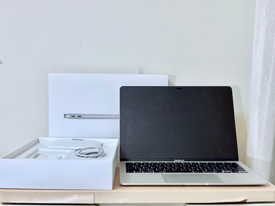 【付属品完備】 MacBook Air M1 シルバー　8GB / 256GB