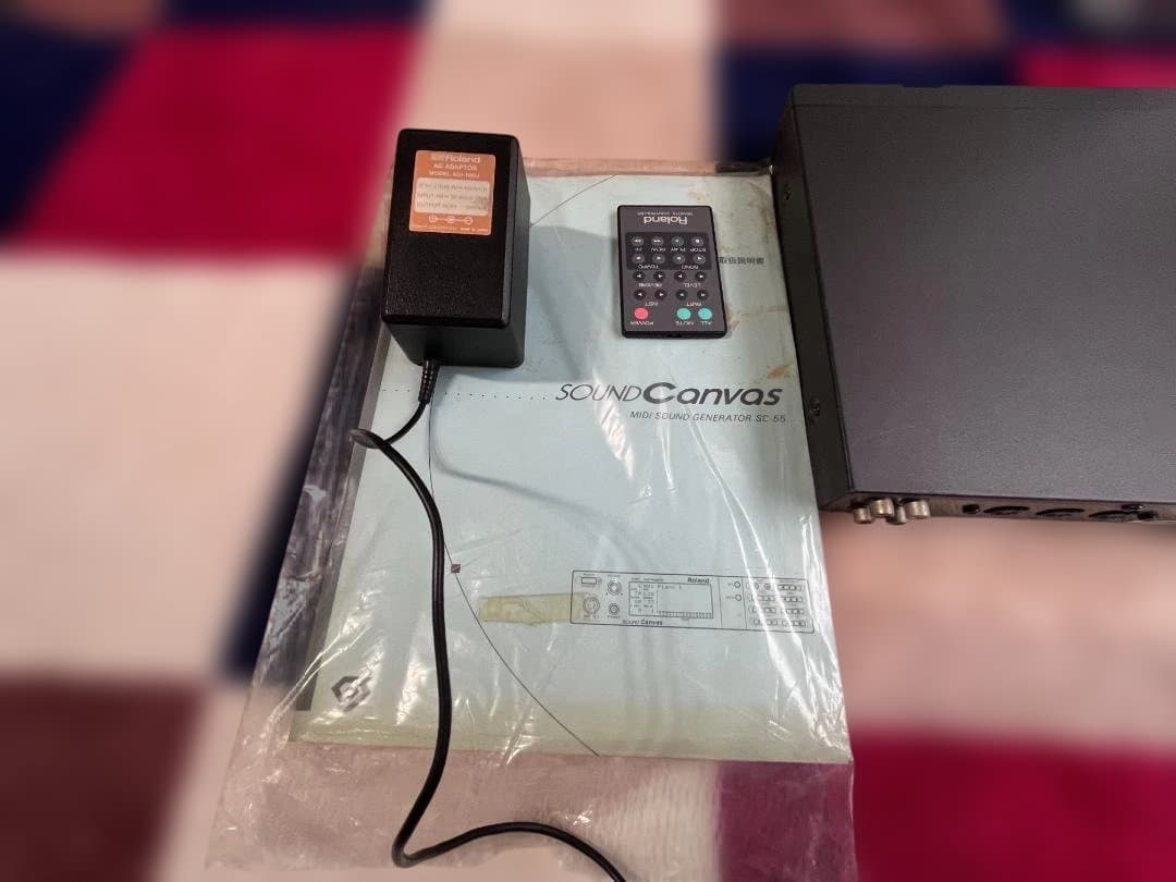 Roland SC-55 MIDIサウンドジェネレーター