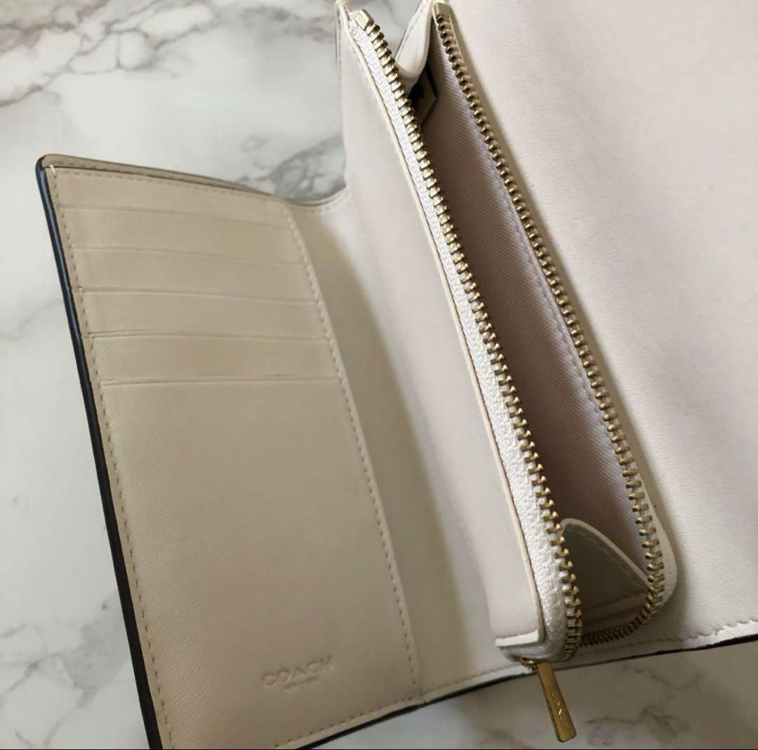 新品未使用 コーチ COACH 白 折り財布 ミディアム フラップ ウォレット