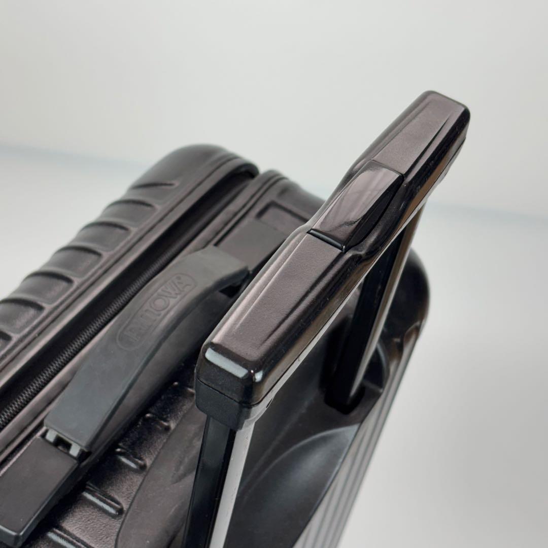 リモワ サルサ キャビン 32L 機内持ち込み キャリー スーツケース 2輪