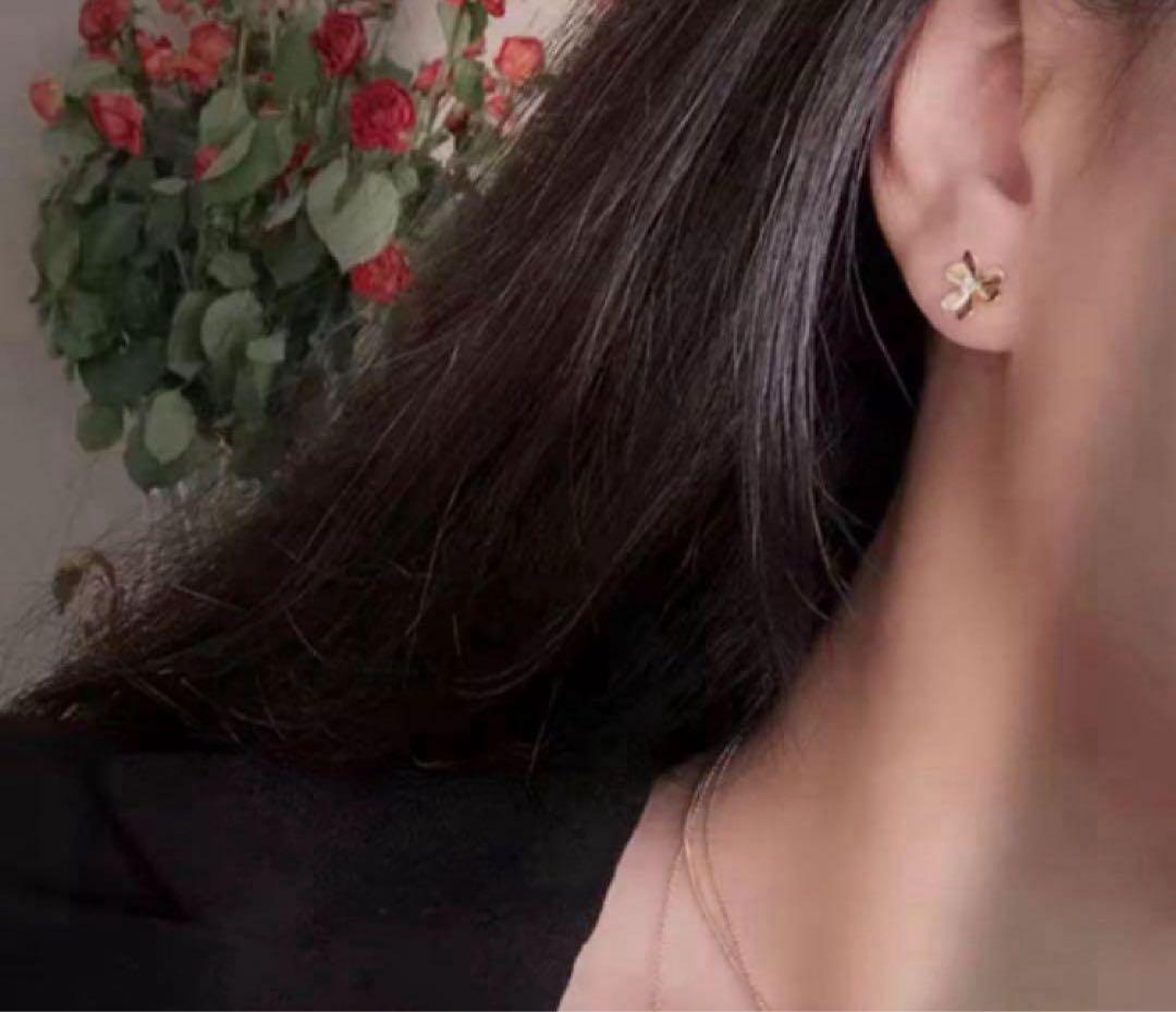 豪華✨ハイクオリティ✨ゴールド　ピアス　モアサナイトダイヤモンド　イヤリング別売