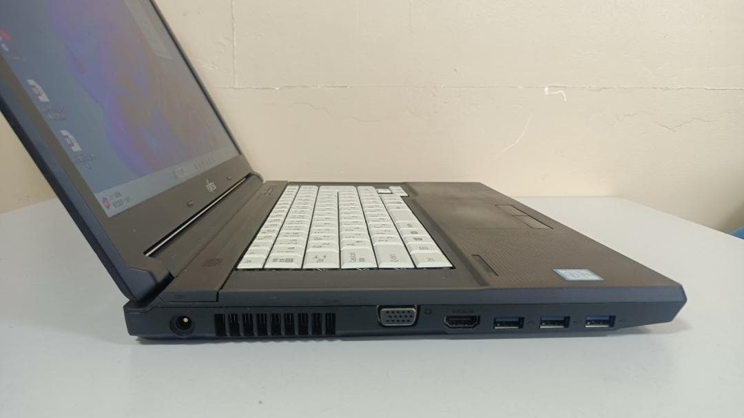 ⭐️ノートパソコンFUJITSU第六世代Core i5 SSD256Gメモリ8G