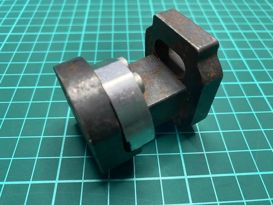 米軍基地放出品　詳細不明部品　26978ASSY10742