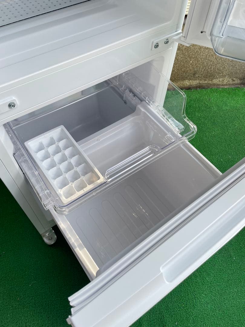 810シャープ 左右付け替え可能2ドア冷蔵庫 おしゃれホワイト 高性能 単身