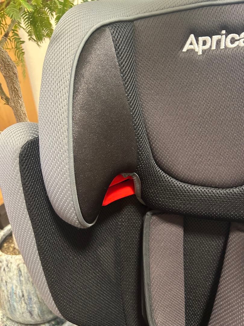 アップリカ エアグルーヴAC ジュニアシート チャイルドシート