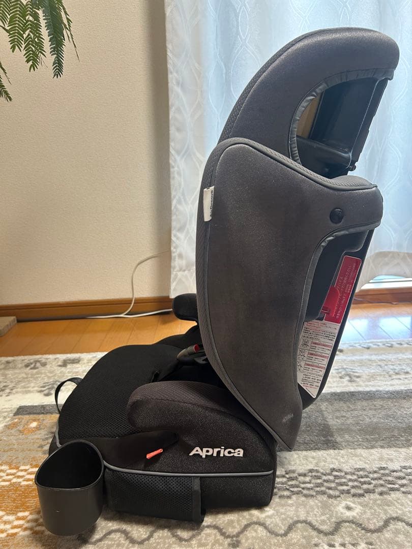 アップリカ エアグルーヴAC ジュニアシート チャイルドシート