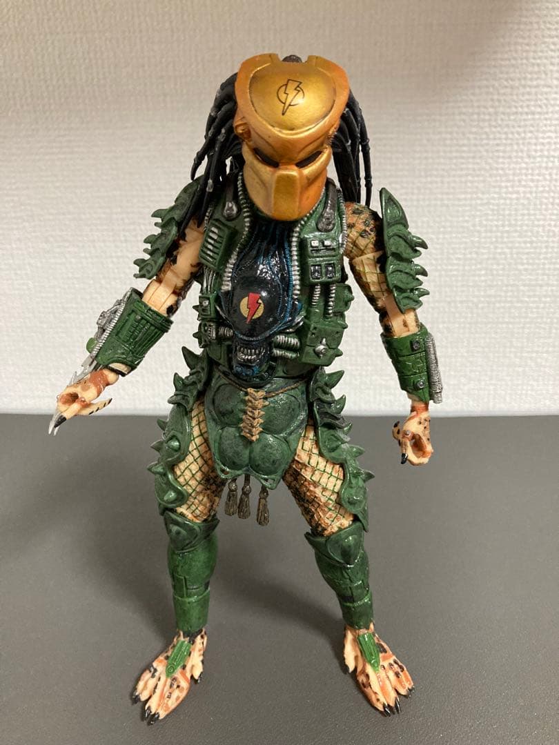 ネカ NECA ブロークンタスク　プレデター　BROKEN TUSK
