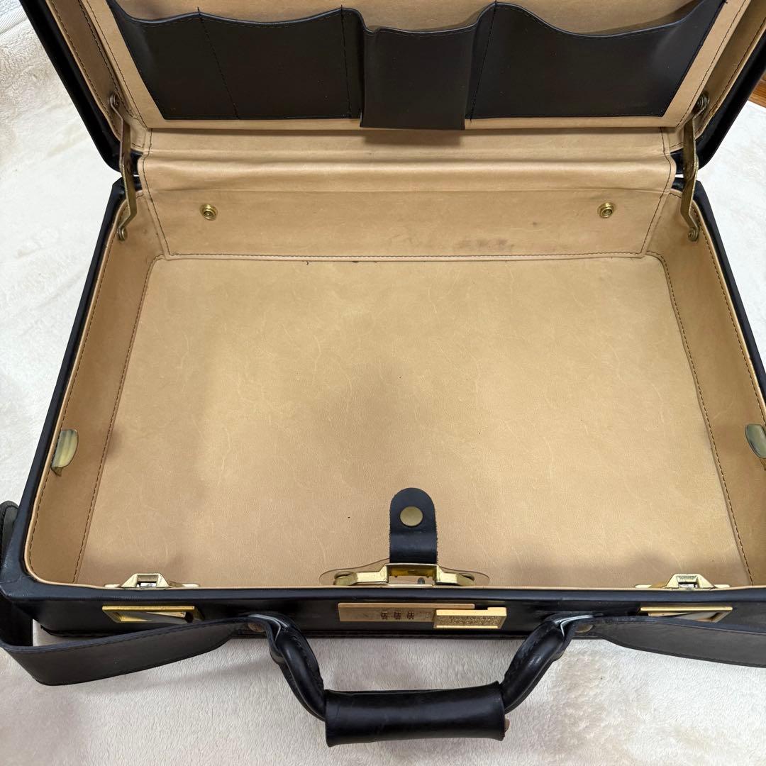 ハートマン　アタッシュケース　オールレザー　A4収納　ダイヤルロック　黒