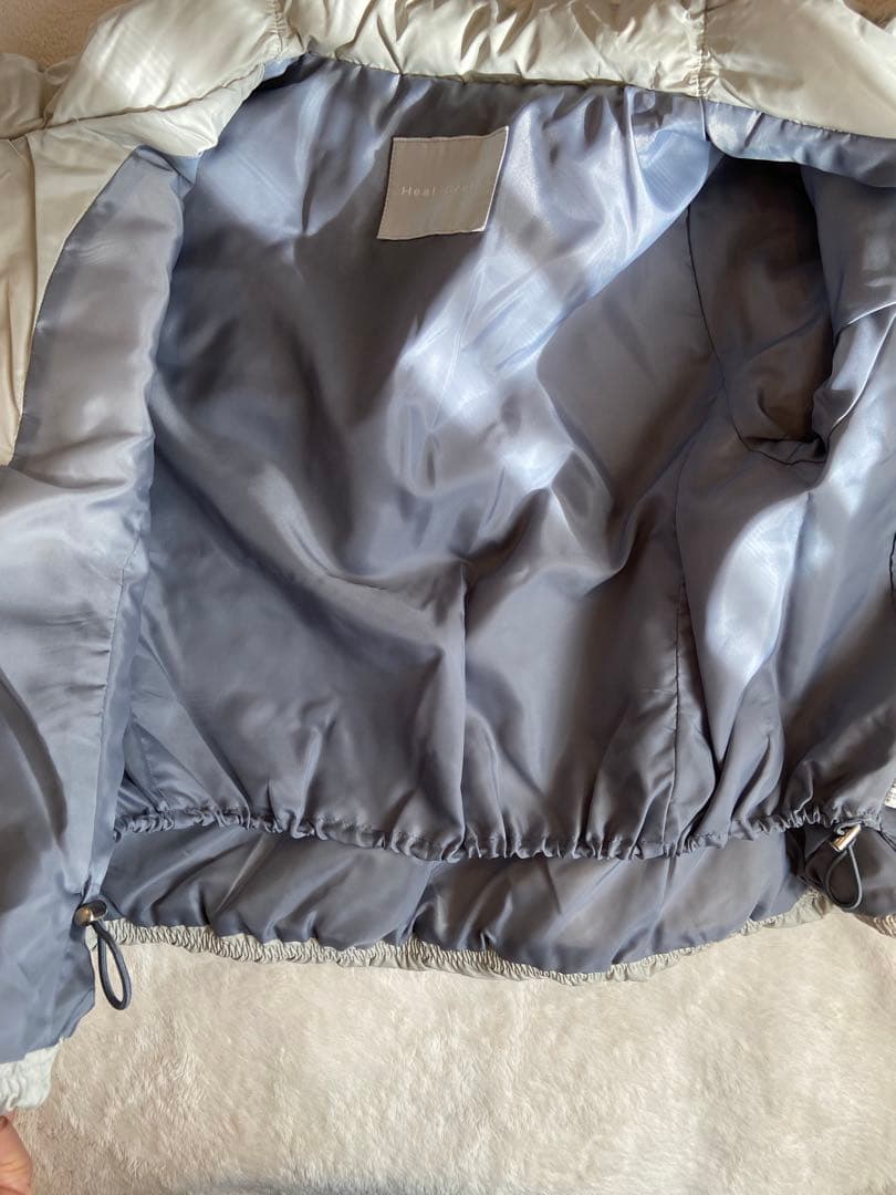 【新品】ヒールクリーク　グレー ショートスリーブ ダウンジャケット