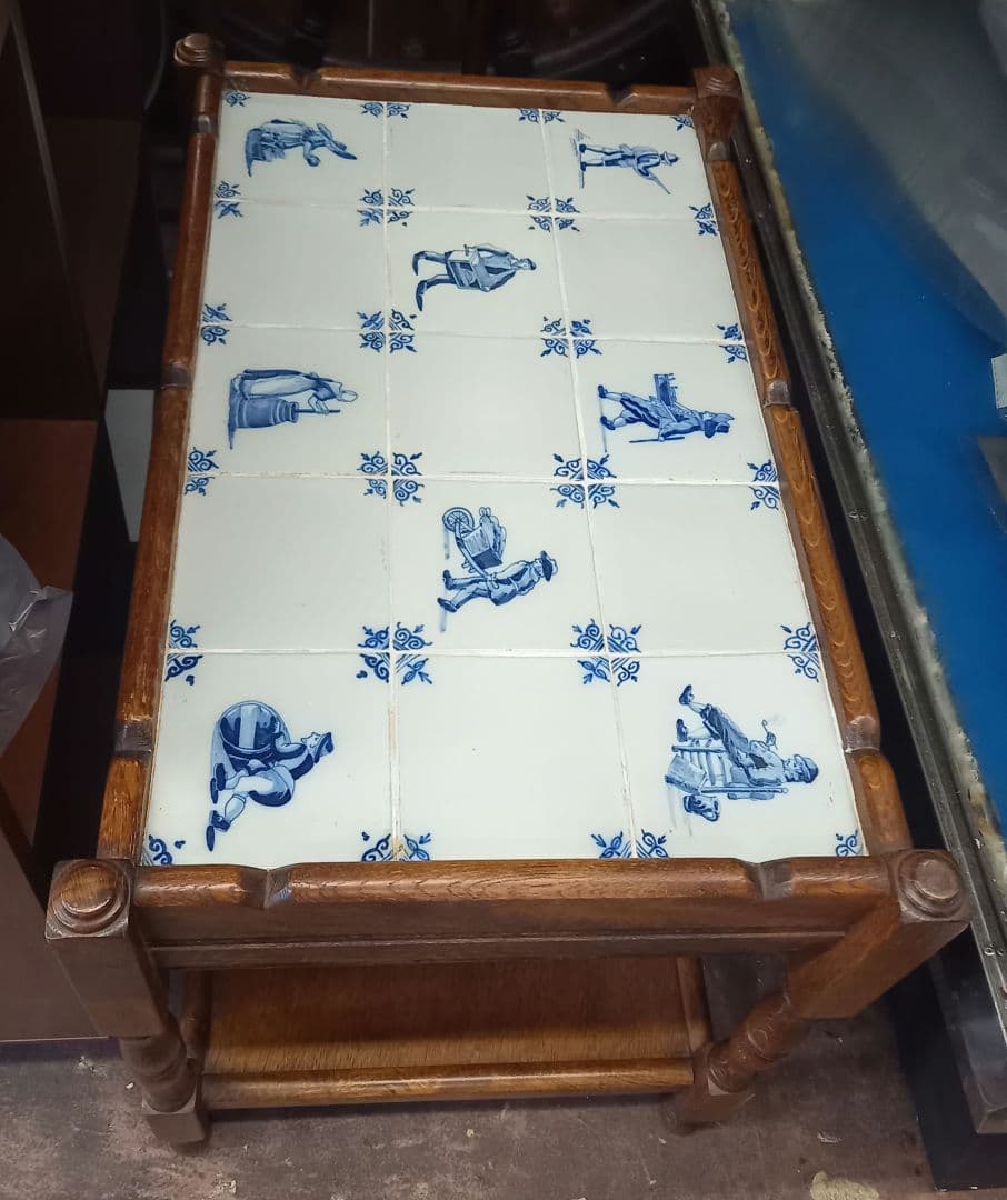 希少　アンティーク　オランダ　デルフト　タイル　サイドテーブル　引き出し付