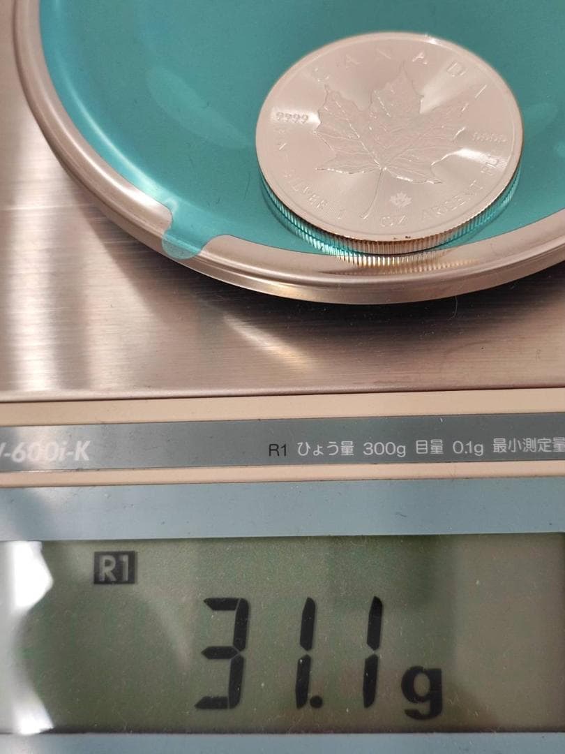 カナダ 2021年 1オンス エリザベス銀貨 5ドル 純銀 ケース入 美品