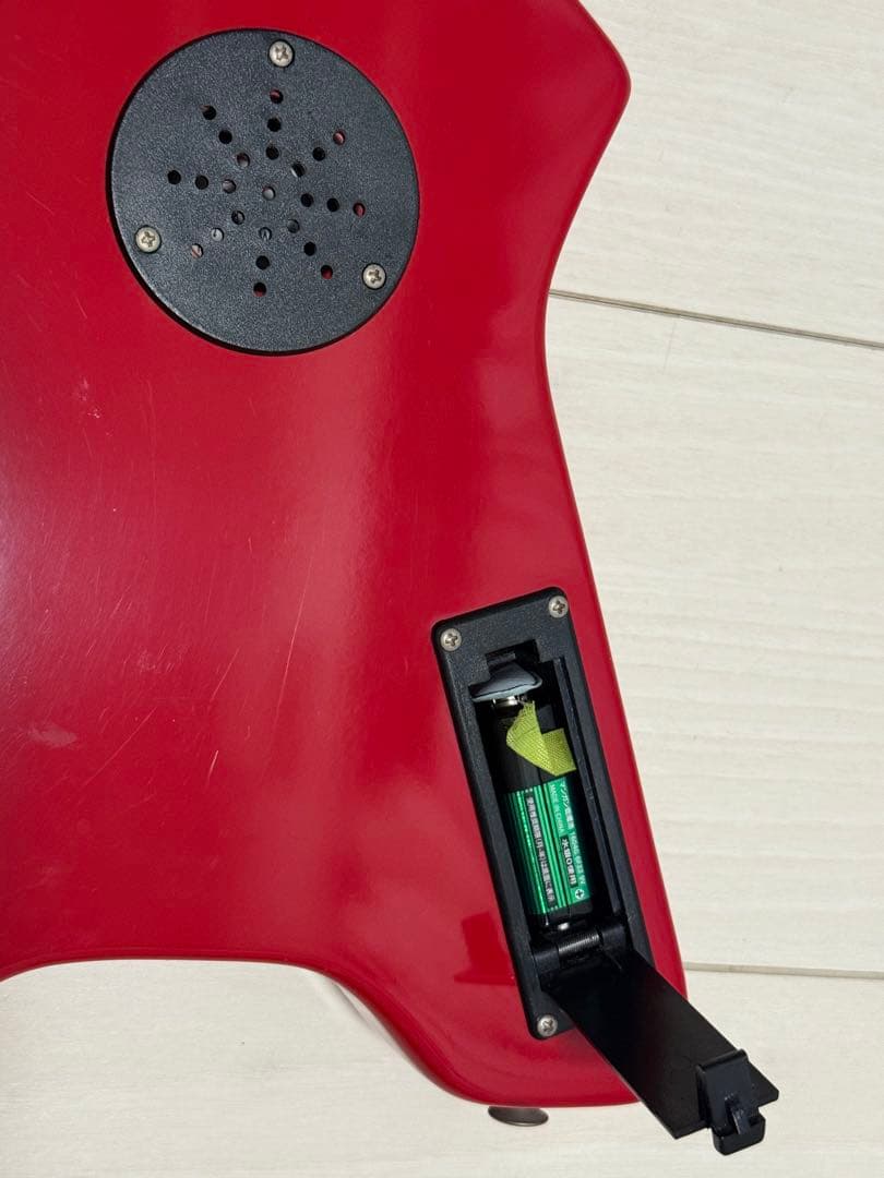 スピーカー内蔵ミニギター MASTER CRAFT