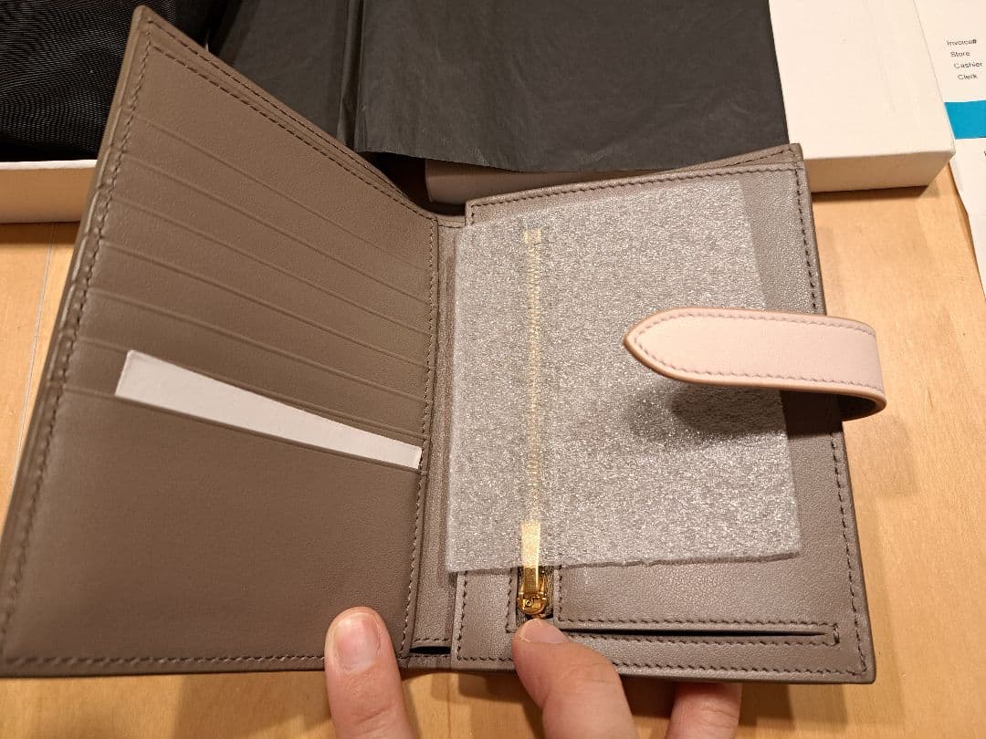 み　新品未使用　セリーヌ財布