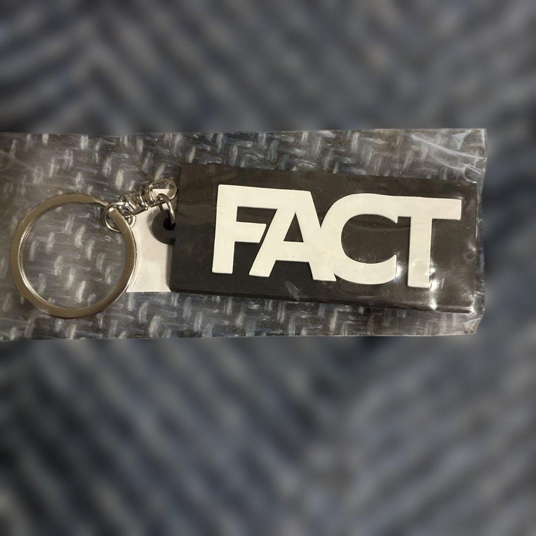FACTキーホルダー