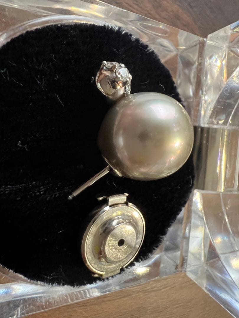 pt900 真珠 ピンブローチ ダイヤ付き