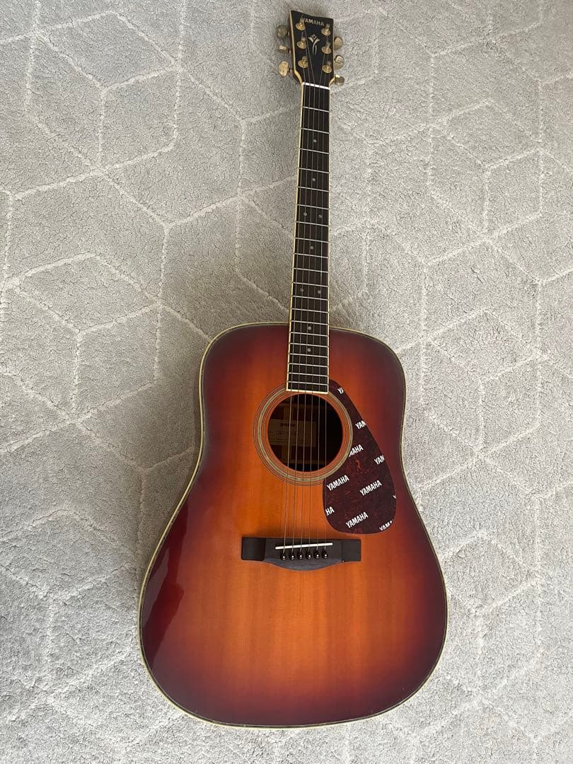 ヤマハ『DW-8VRS』ギター