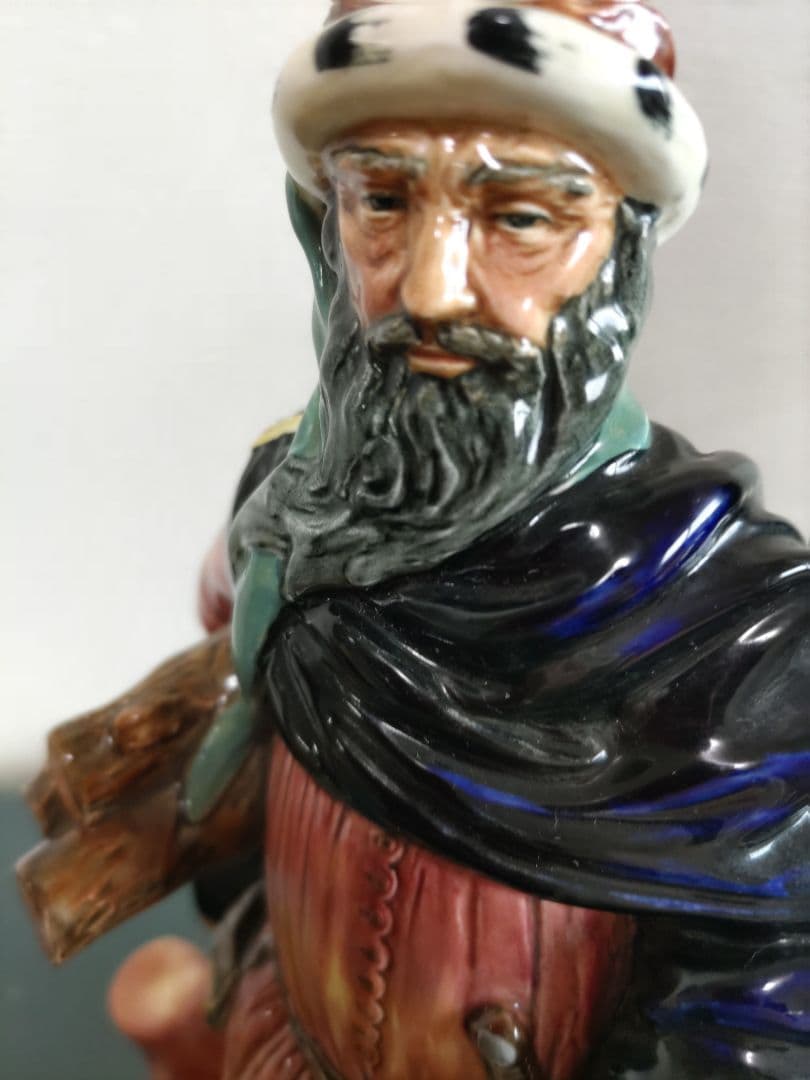 ロイヤルドルトン Good King ｗenceslas 像　アンティーク