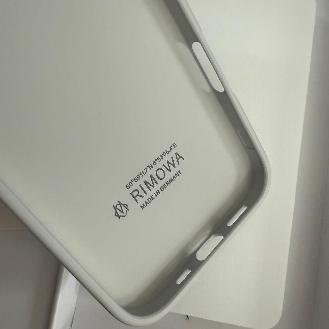 未使用 シルバー RIMOWA リモワ iPhone16 ケース