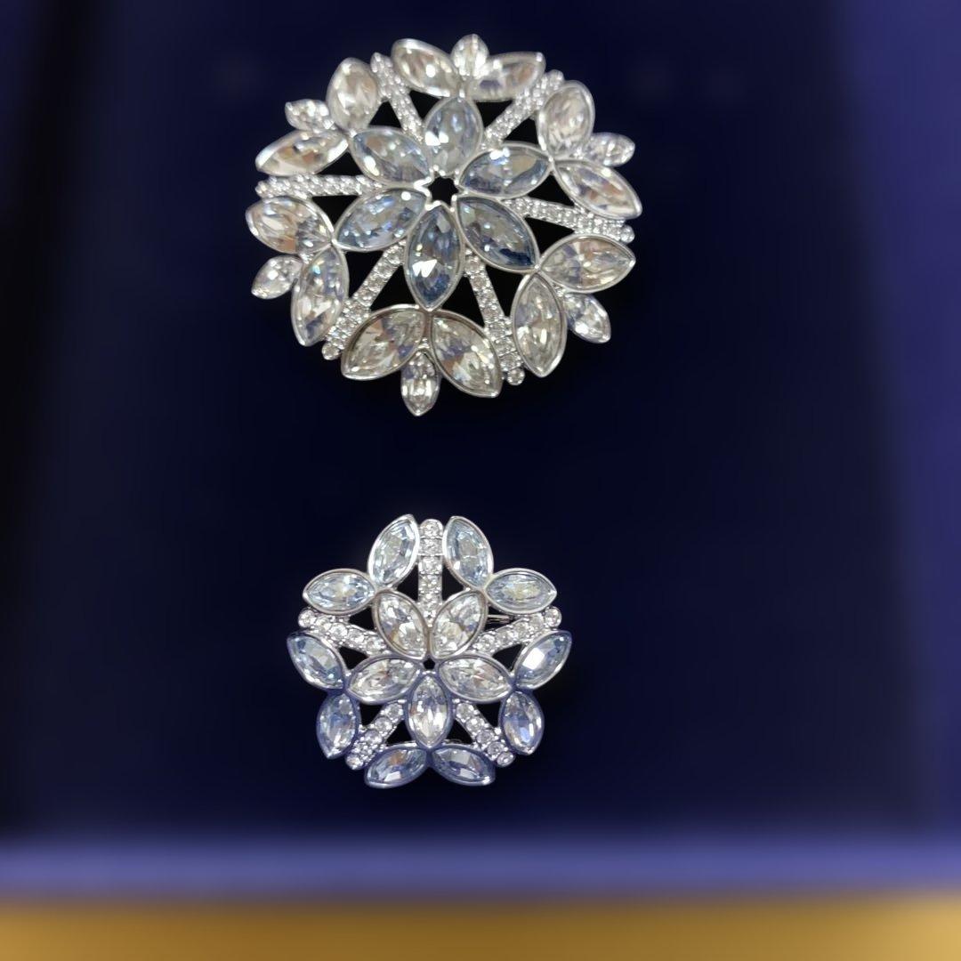 SWAROVSKI スワロフスキー　コサージュ　ブローチ　3点セット　箱付き