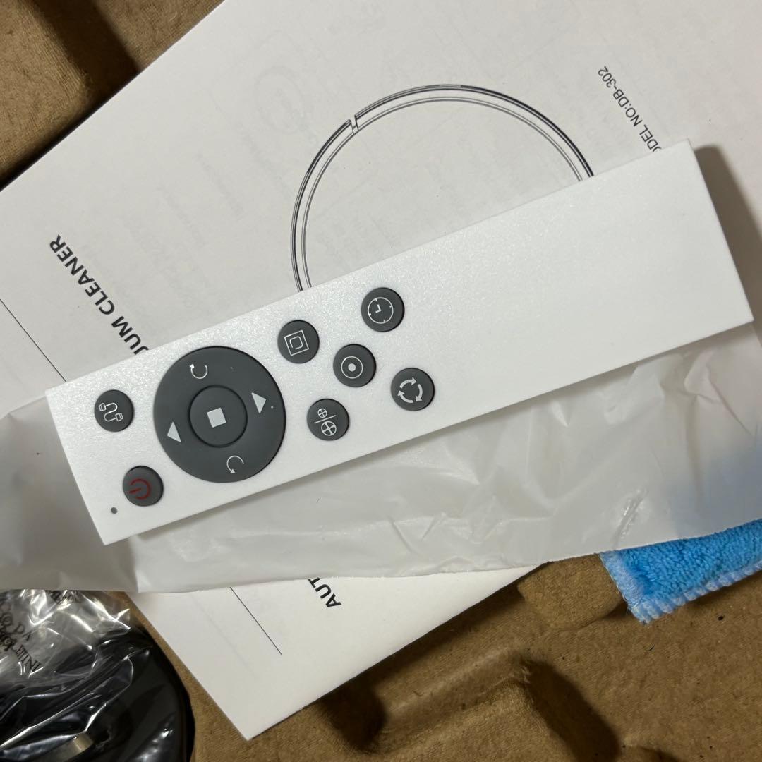 【新品】ロボット掃除機　Automatic Sweep Robo DB-302