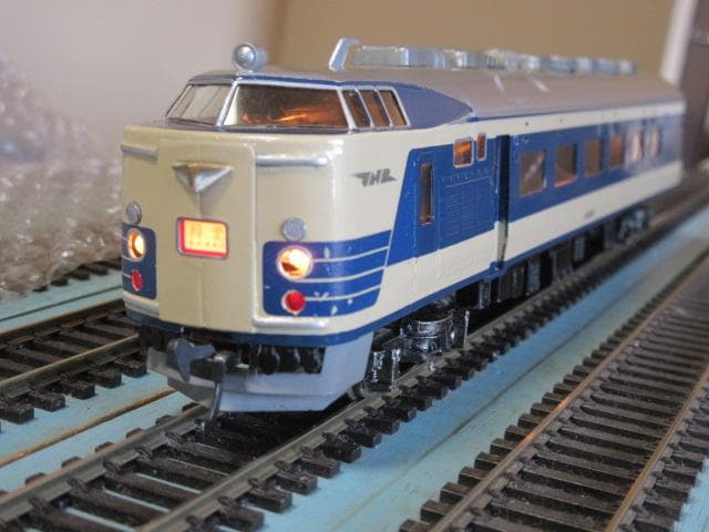 国鉄 寝台特急電車 581系 3両セット HOゲージ　（金属製・カツミ製）