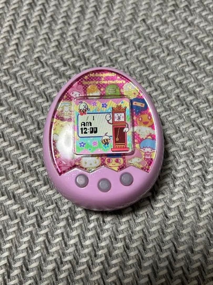 たまごっちみーつ　サンリオコラボ　トイザらス限定　ピンク