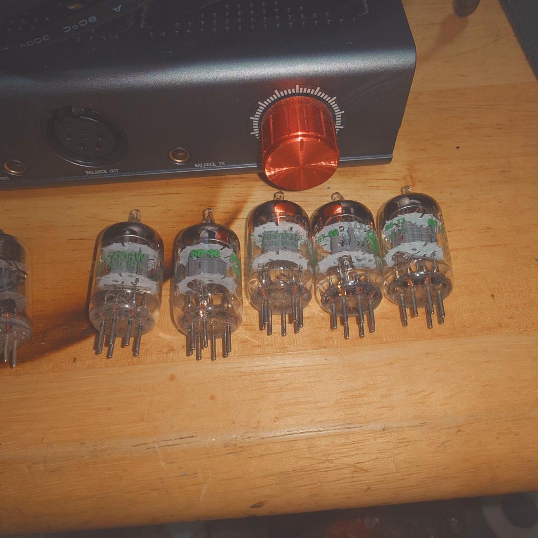 xDuoo ヘッドフォンアンプ MT-604(真空管＋バランスケーブルオマケ)