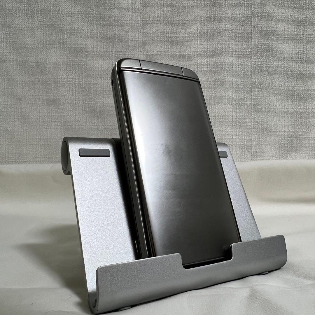 SoftBank DIGNOケータイ3 902KC シルバー