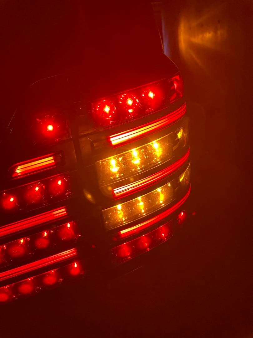 ウ*ー様 ヴェルファイア20、アルファード20　テールランプバレンティー