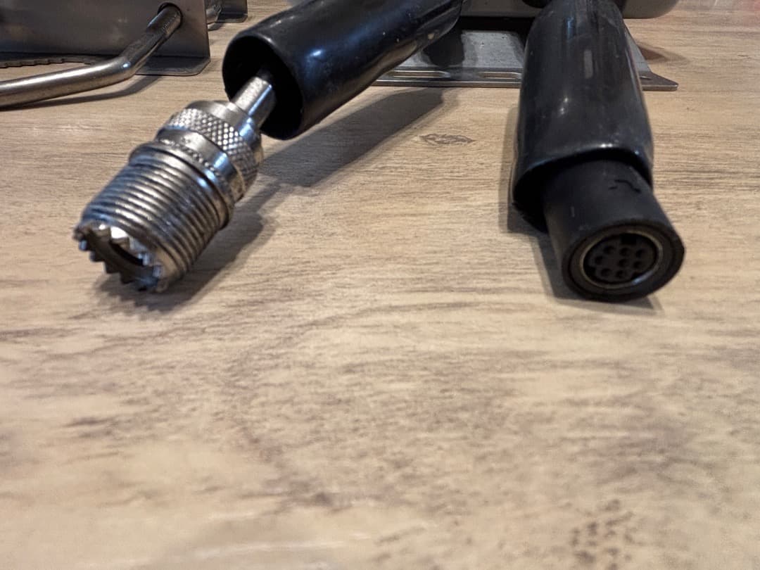 八重洲 オートアンテナチューナー FC-40 ジャンク