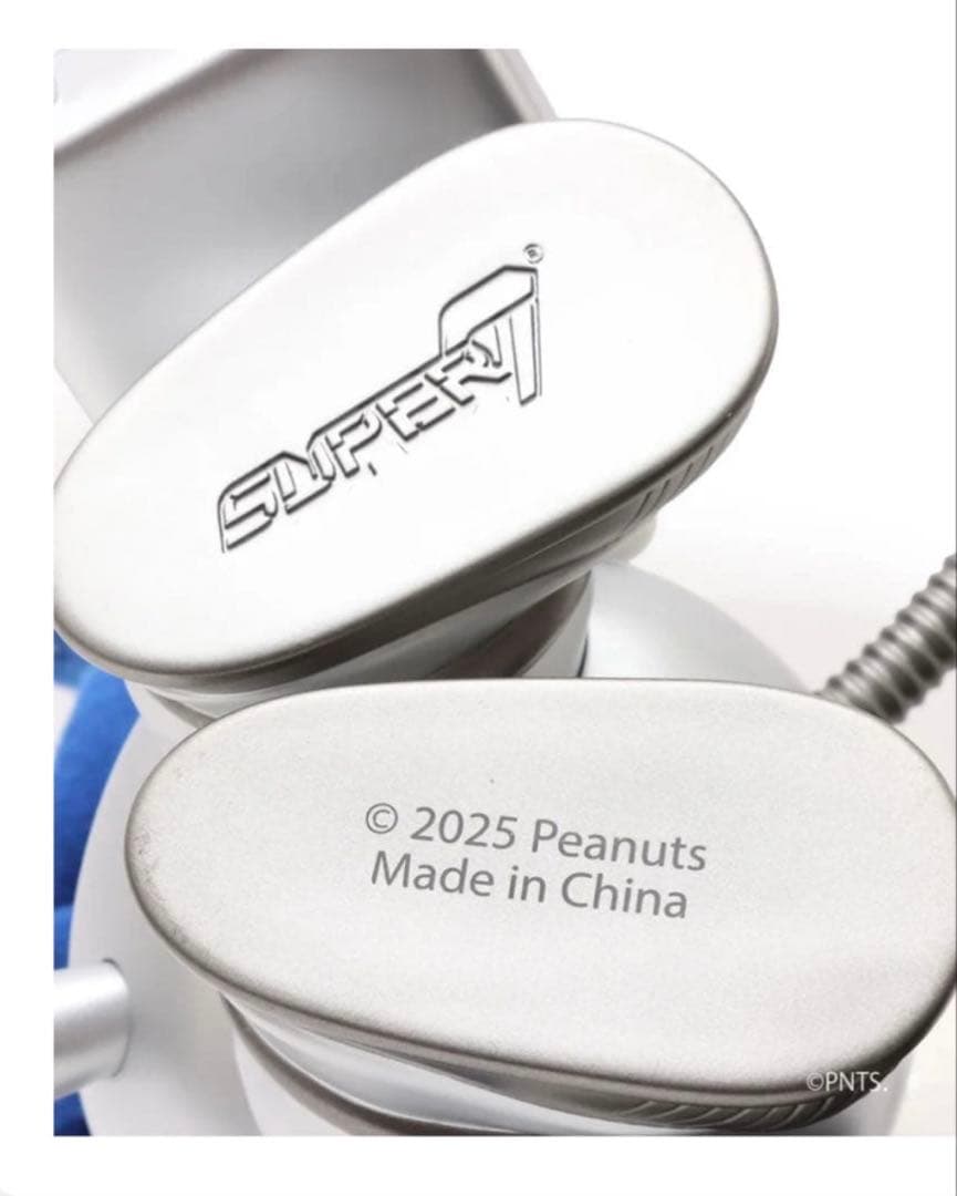 北*顔様 atmos限定150体 SNOOPY SILVER SPACESUIT