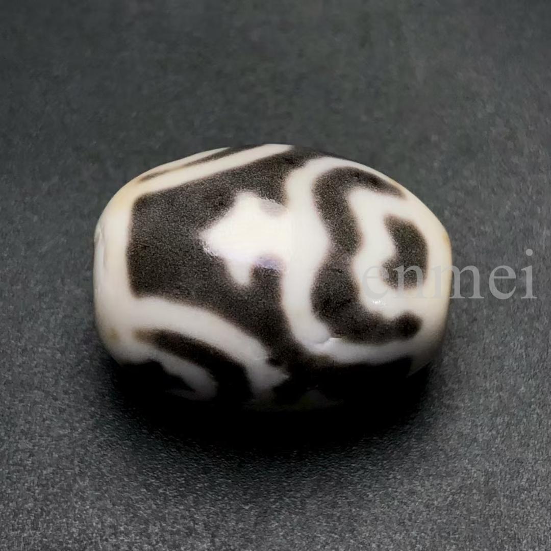 中国古美術・藏區回流・老料高油・達洛製・宝瓶天珠・西蔵工芸・瑪瑙・闢邪消災・根付