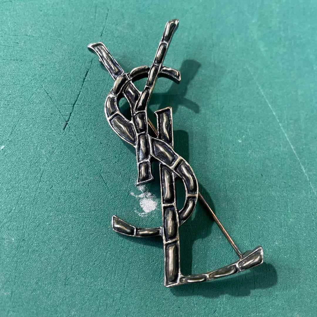 極美品サンローラン　ブローチ　オピウム　YSLロゴ　シルバー