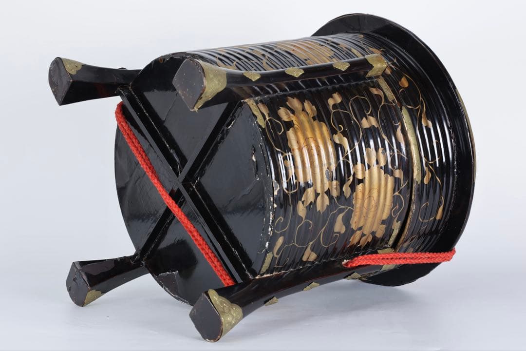 江戸後期〜明治期 黒漆塗 金蒔絵牡丹唐草文 行器 ほかい 婚礼道具 骨董 古美術