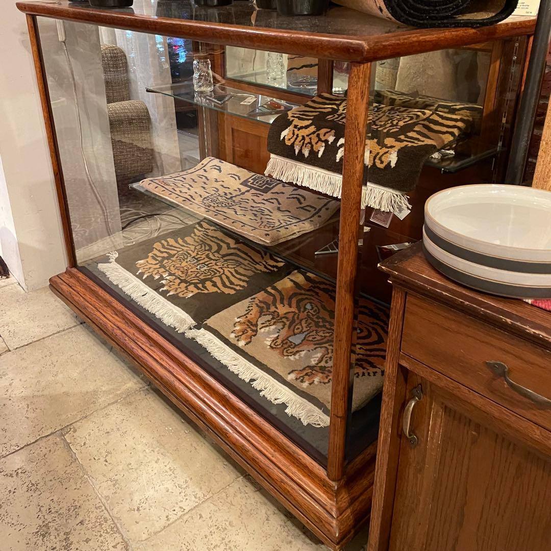 ￼アンティーク家具　ガラスショーケース