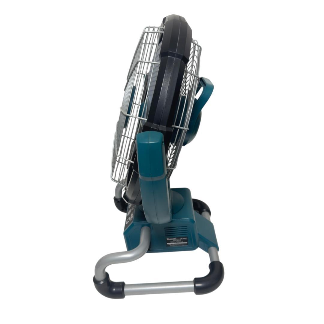 美品　Makita CF300D スタンド式扇風機