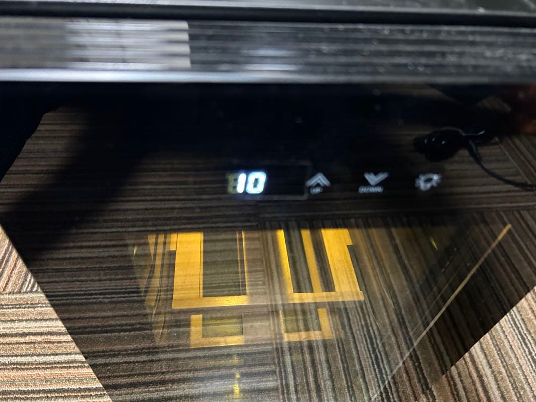 【福田一博】 ワインセラー LED照明付き 8ボルト　BWC-008P