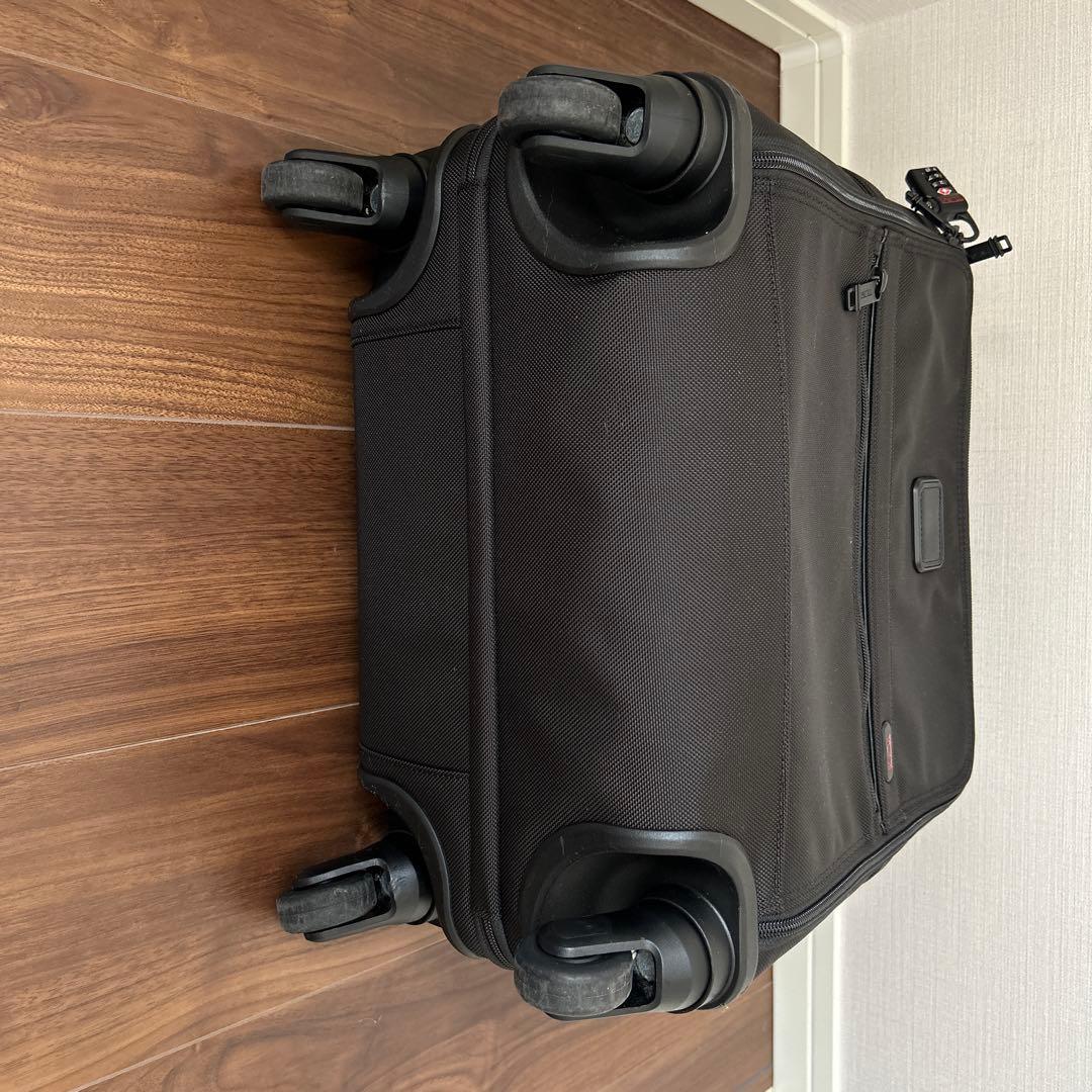 【中古】TUMI アルファ型横型キャリー