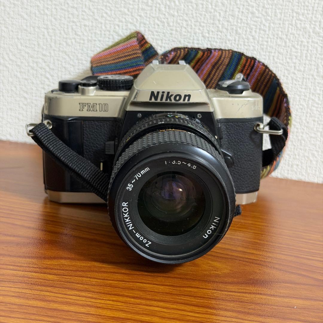 Nikon FM10 フィルム一眼レフカメラ