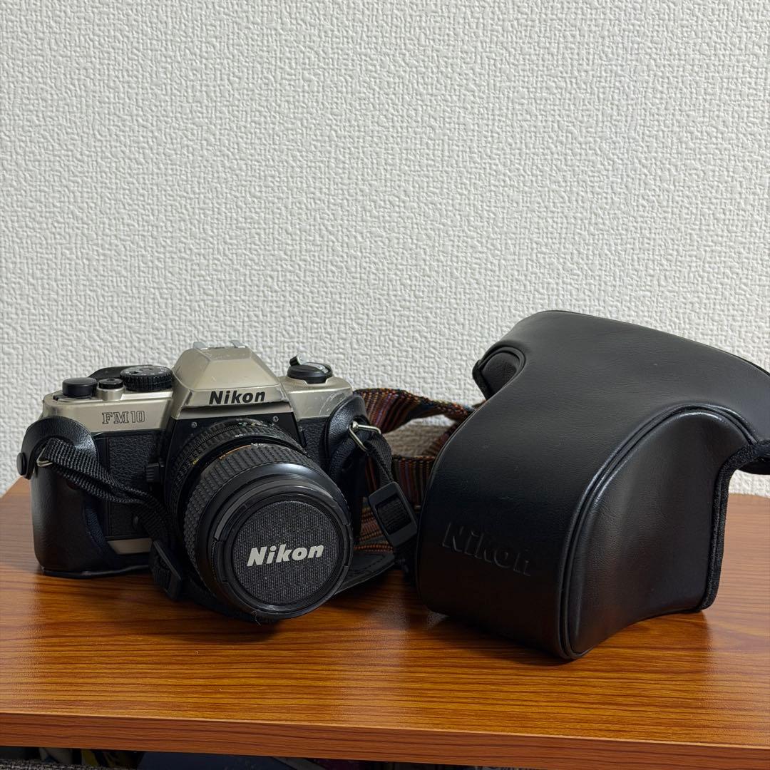 Nikon FM10 フィルム一眼レフカメラ