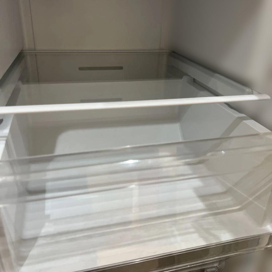 ほぼ新品/アイリスオーヤマ冷凍庫/119L 自動霜取り/省エネ/スリム